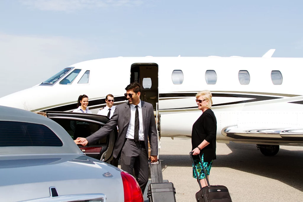 Home 25 Private Airport Rides with Ramp Access Anytime in California