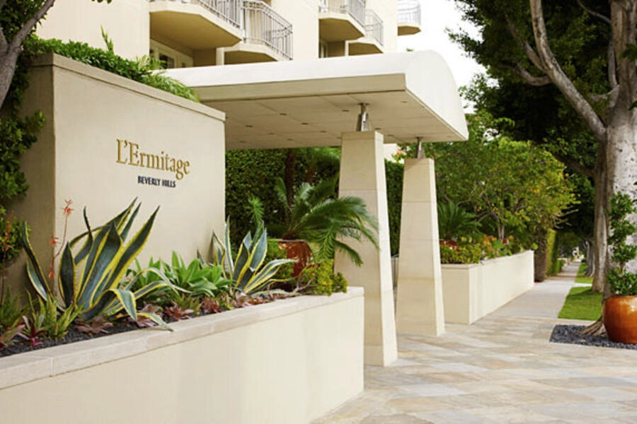 L'Ermitage Beverly Hills Private Black Car Service