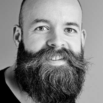 Apple vision pro Enhanced chauffeur services 4 team member 2